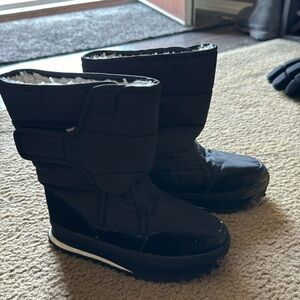 Kids winter boots